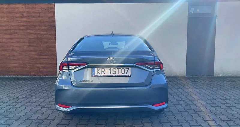 Toyota Corolla cena 70900 przebieg: 84521, rok produkcji 2020 z Police małe 172